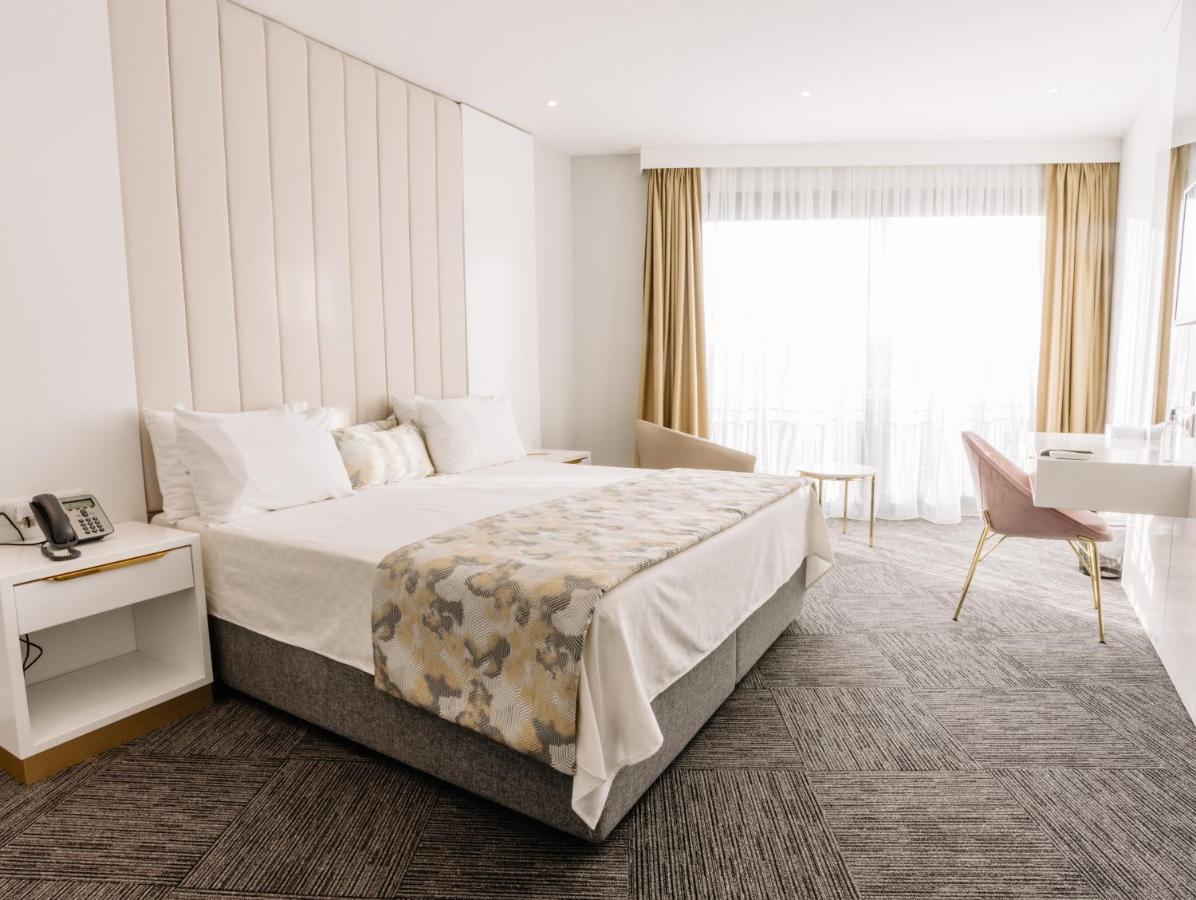 Oezkum Park Hotel 4*